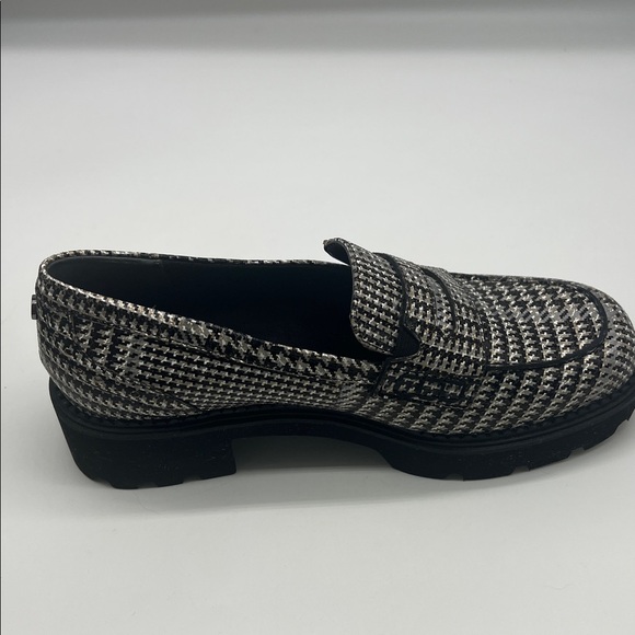 Vionic - Fillmore Black And White Houndstooth Pattern Penny Lug Loafer Size 7 - Picture 14 of 15
